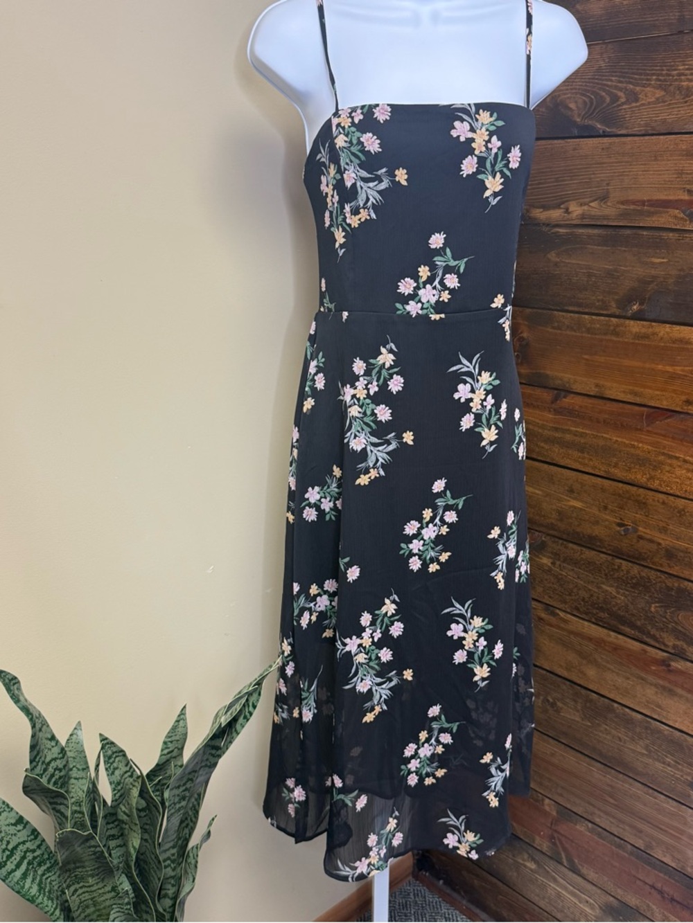 NWT Lola Grace Black Floral Elegant Spaghetti-Strap Midi Dress size L smocked